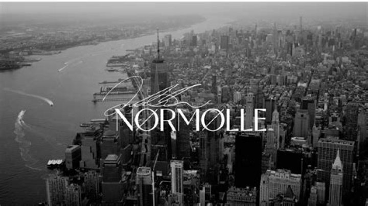 All About Jonathan Normolle's Age