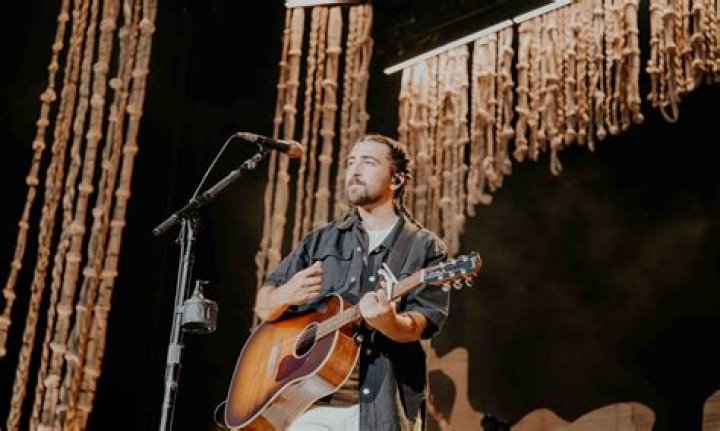 Attend Noah Kahan's Electrifying Performance in Salt Lake City