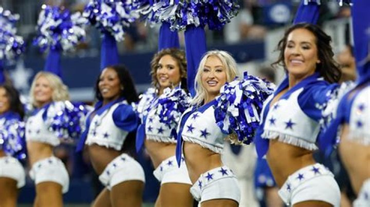 Average Salary of NFL Cheerleader: Insights and Considerations