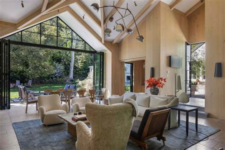 Celebrity Haven: The Exclusive Enclave of Montecito