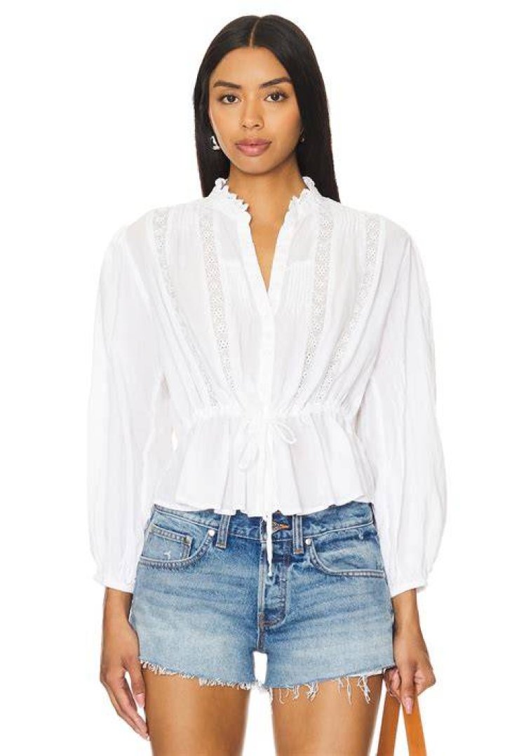 Discovering the Perfect Size XL Women's Long Sleeve Free People Blouse
