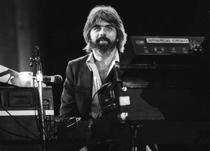 Exploring the Life and Career of the 6 Foot 6 Country Singer