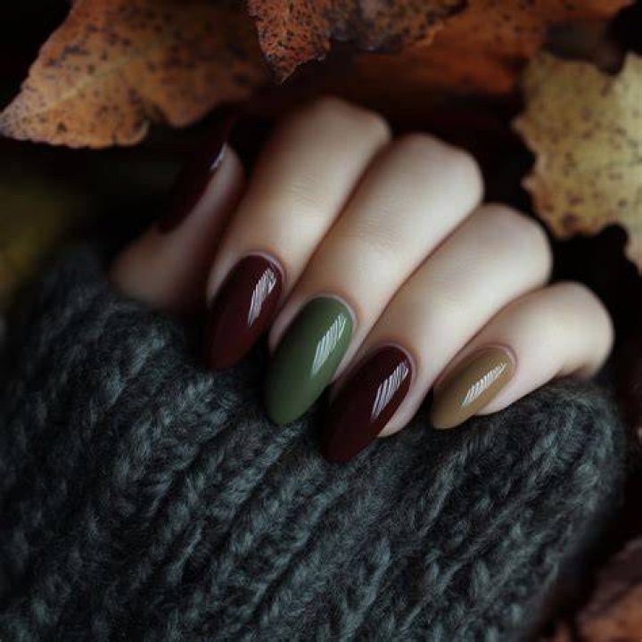 Fall Colors Nails: Embrace the Beauty of Autumn with Stunning Nail Art