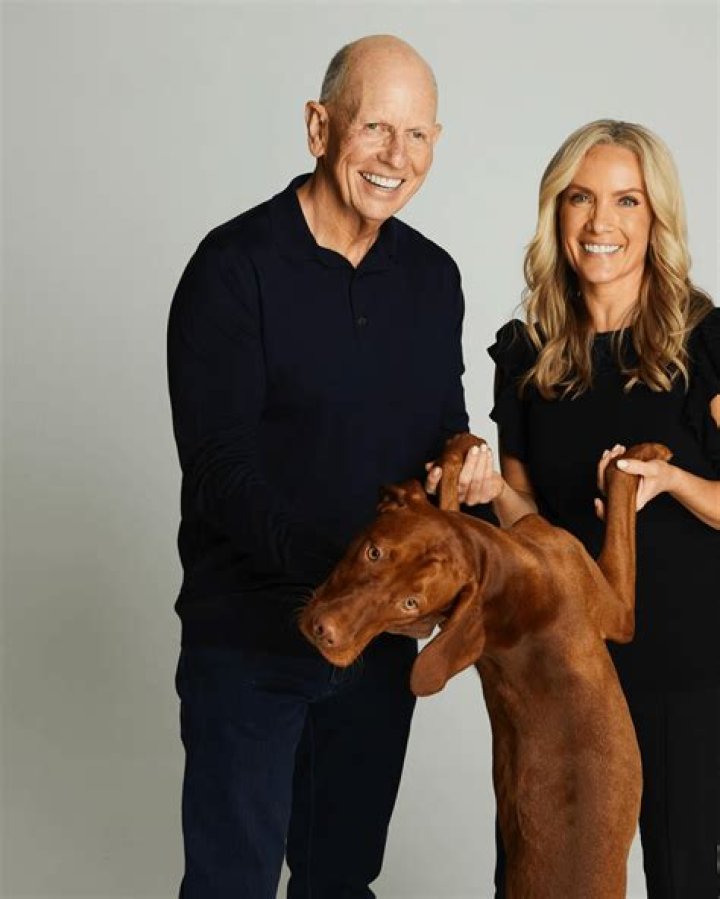 How Old is Dana Perino? Find Her Age Here