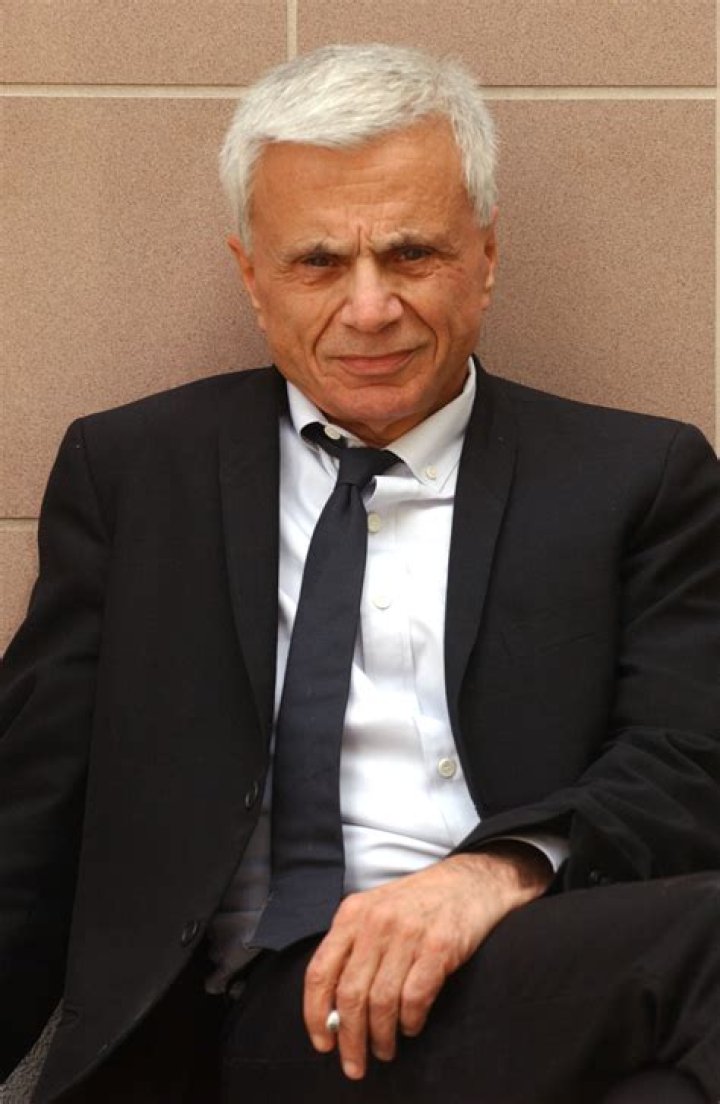 How Tall Was Robert Blake? Unveiling the Height of a Hollywood Icon