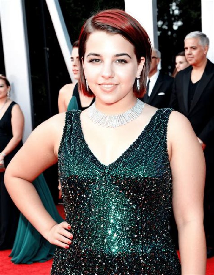 Isabella Cruise: The Rising Star of the Entertainment Industry
