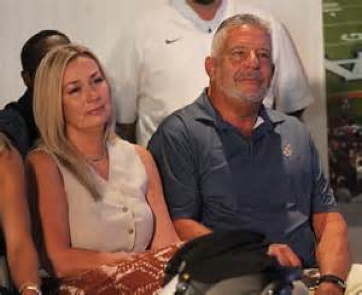 Meet the Wife of Basketball Coach Bruce Pearl