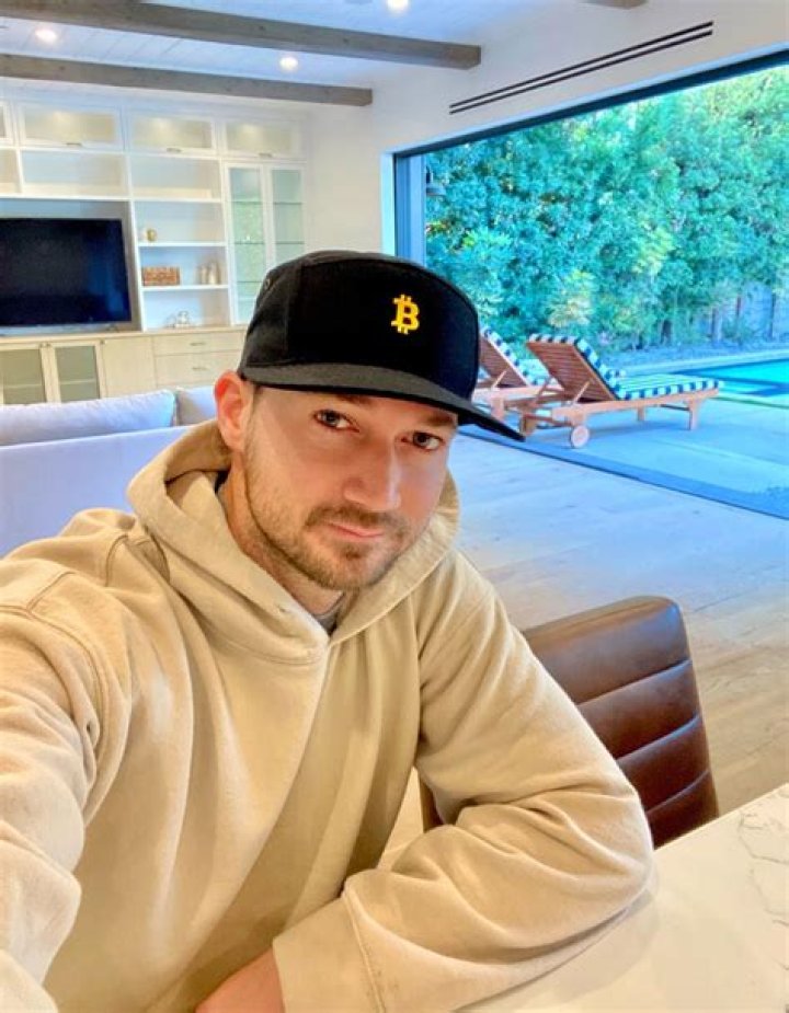 Stevin W John Net Worth: A Financial Overview of a Beloved Entertainer