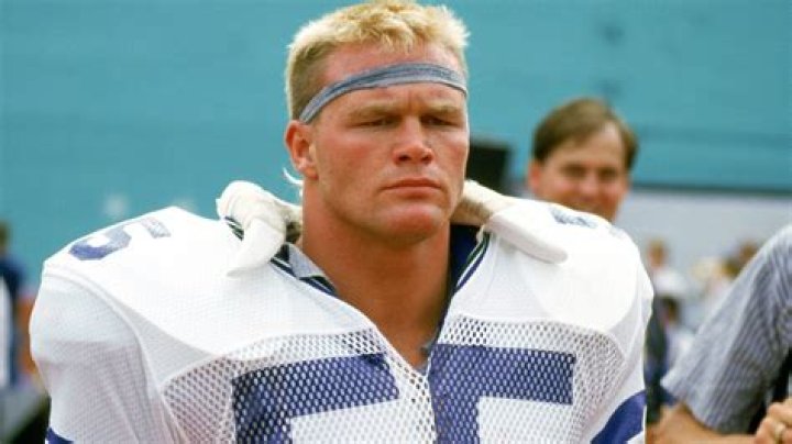The Legendary Brian Bosworth: Unstoppable Force on the Gridiron