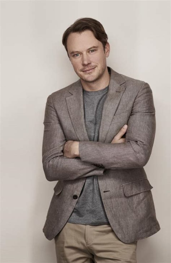 Top-Rated Talent: Michael Dorman's Acting Prowess