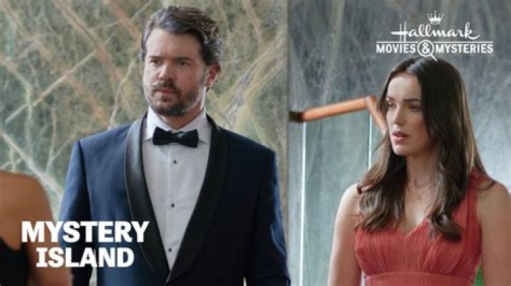 Unraveling the Mystery: Is Melanie Collins Married?