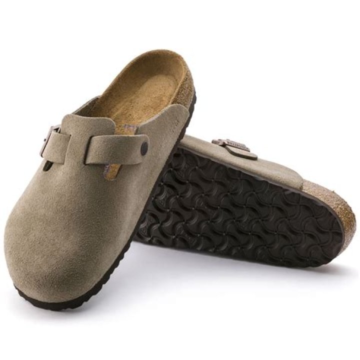 Unveiling the Comfort and Style of Clogs: Women's Birkenstocks