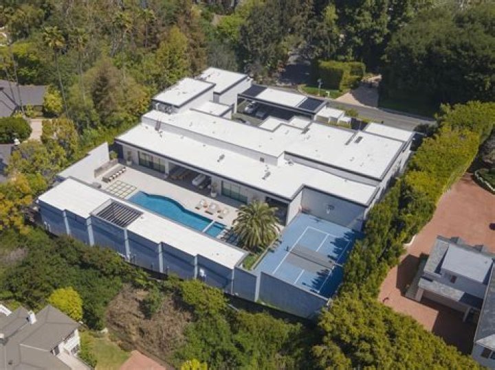 Unveiling the Lavish Estates of Kylie Jenner